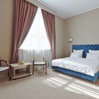 Двухместный стандарт с большой кроватью в отеле «Фортис Москва Дубровка»