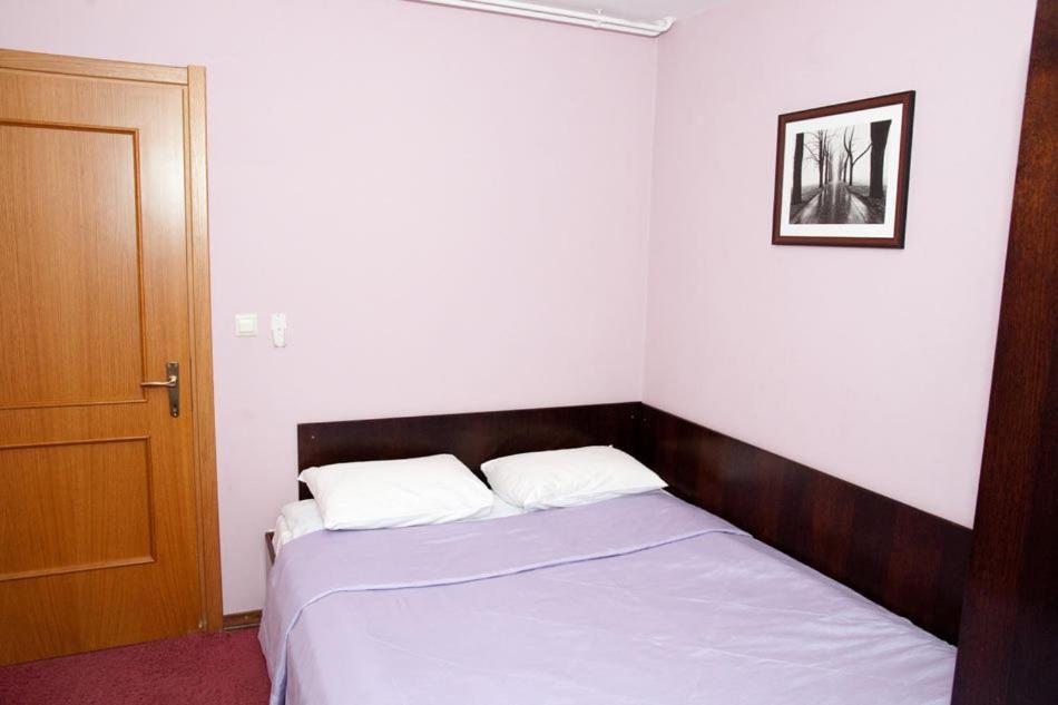 Апартаменты (Улучшенные апартаменты с 2 спальнями) апарт-отеля Загреб, Саратов