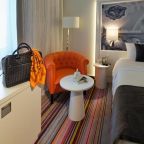 Стандартный номер с кроватью размера King-size в гостинице «Меркюр Бауманская», Москва