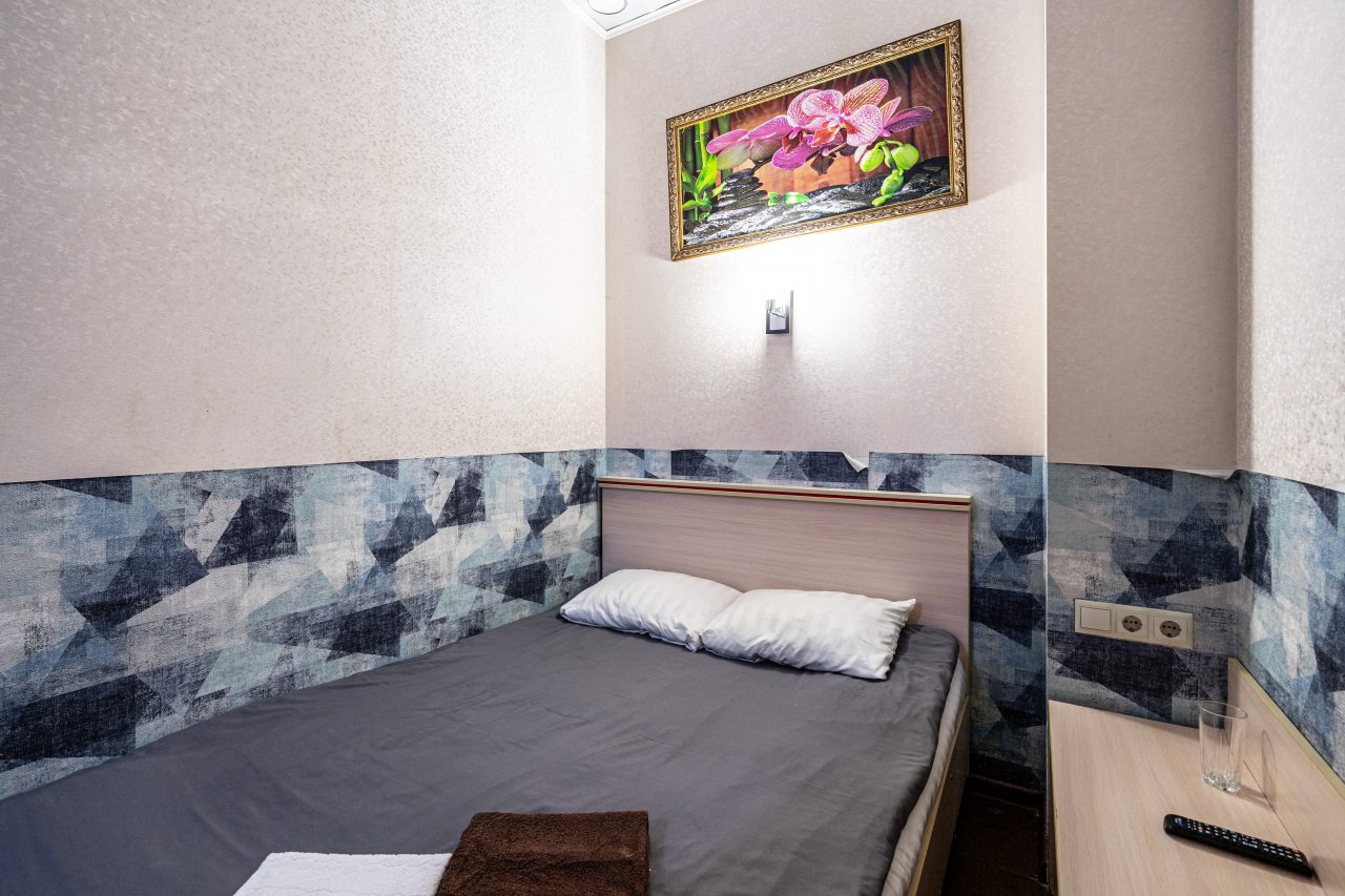 Двухместный стандартный номер с 1 двуспальной кроватью