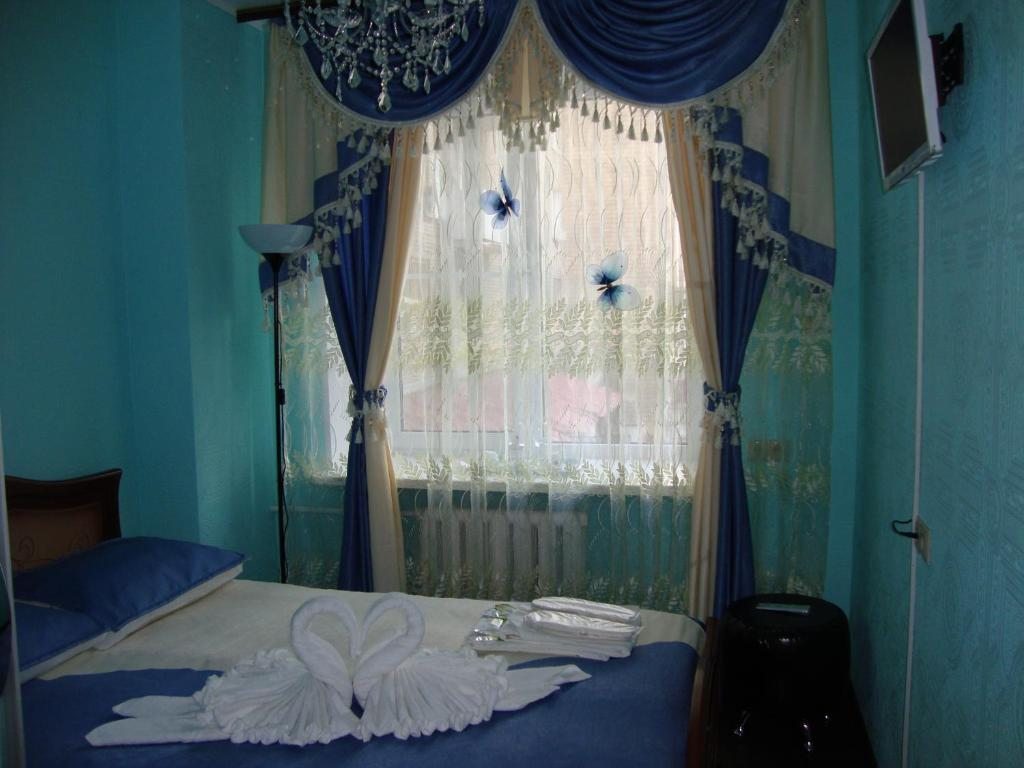 Двухместный (Двухместный номер эконом-класса с 1 кроватью, душем и общим туалетом) гостевого дома Варшавка - New, Москва