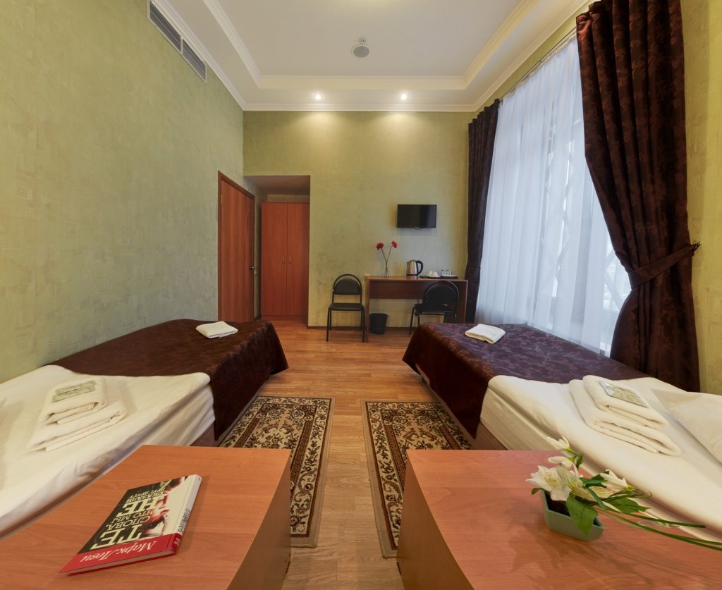 Двухместный (Двухместный номер с двумя раздельными кроватями, удобства на блок) гостиницы ГородОтель на Казанском, Москва