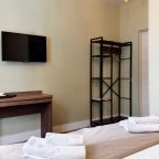 De Luxe, Мини-отель Loft Hotel H11