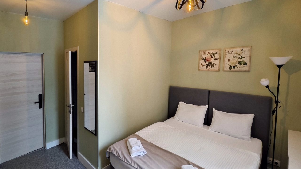 De Luxe, Мини-отель Loft Hotel H11