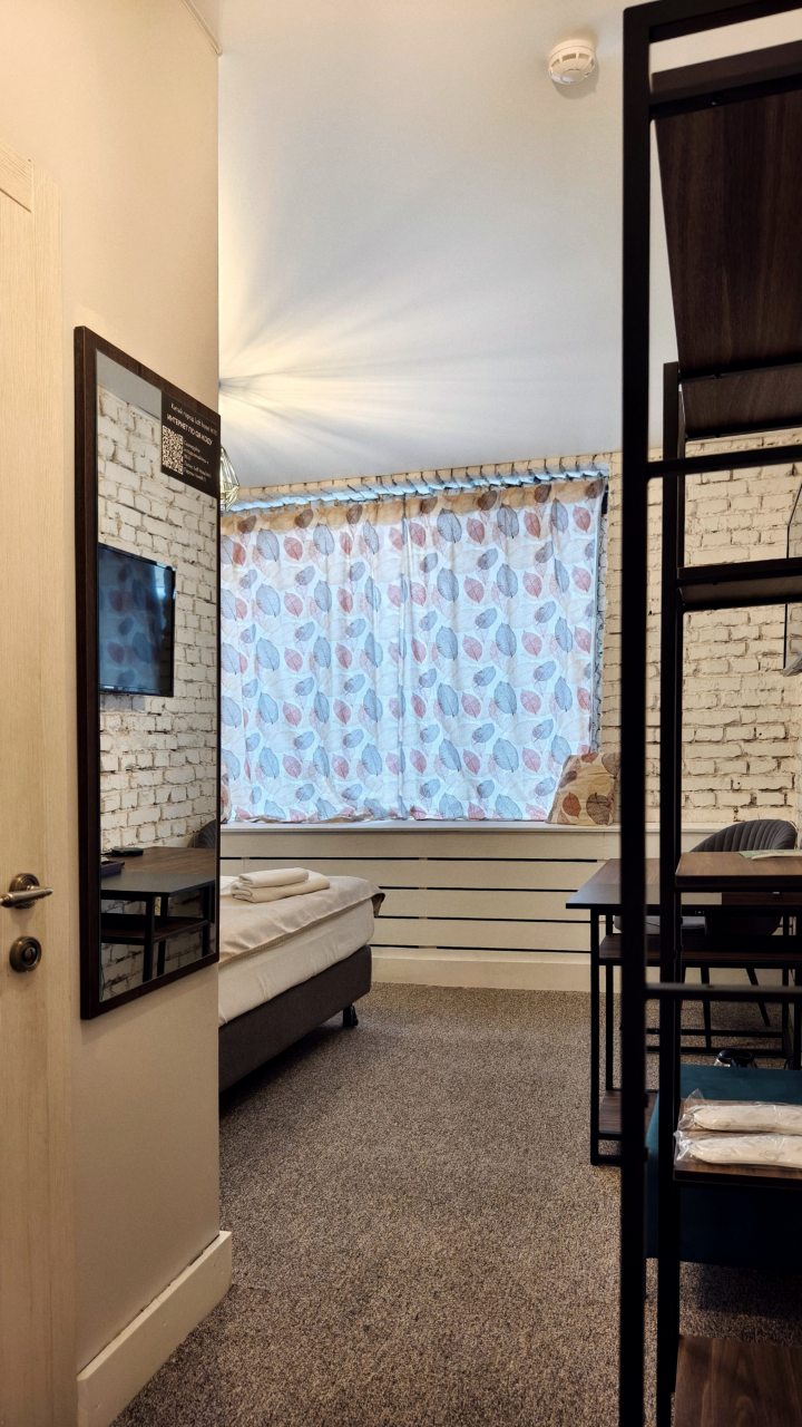 De Luxe, Мини-отель Loft Hotel H11