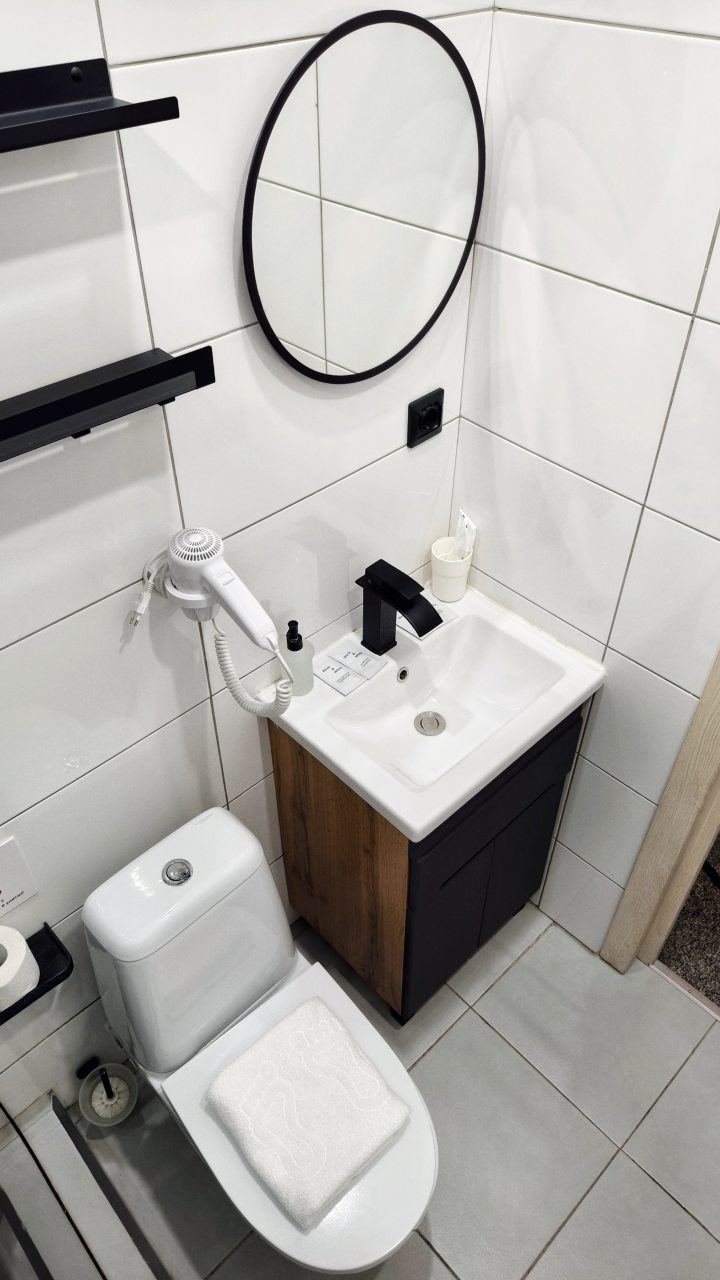 De Luxe, Мини-отель Loft Hotel H11