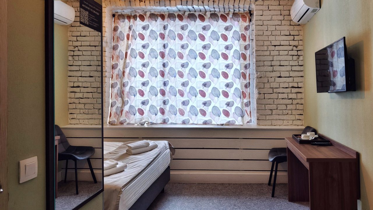 De Luxe, Мини-отель Loft Hotel H11