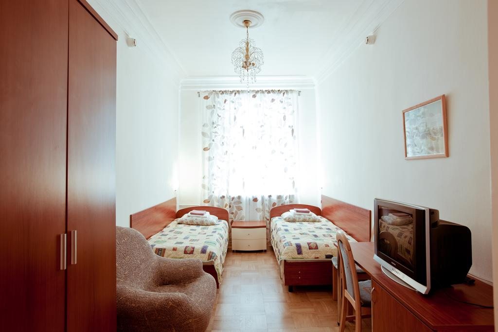 Двухместный (Двухместный номер эконом-класса с 1 кроватью или 2 отдельными кроватями) мини-отеля на Басманном, Москва
