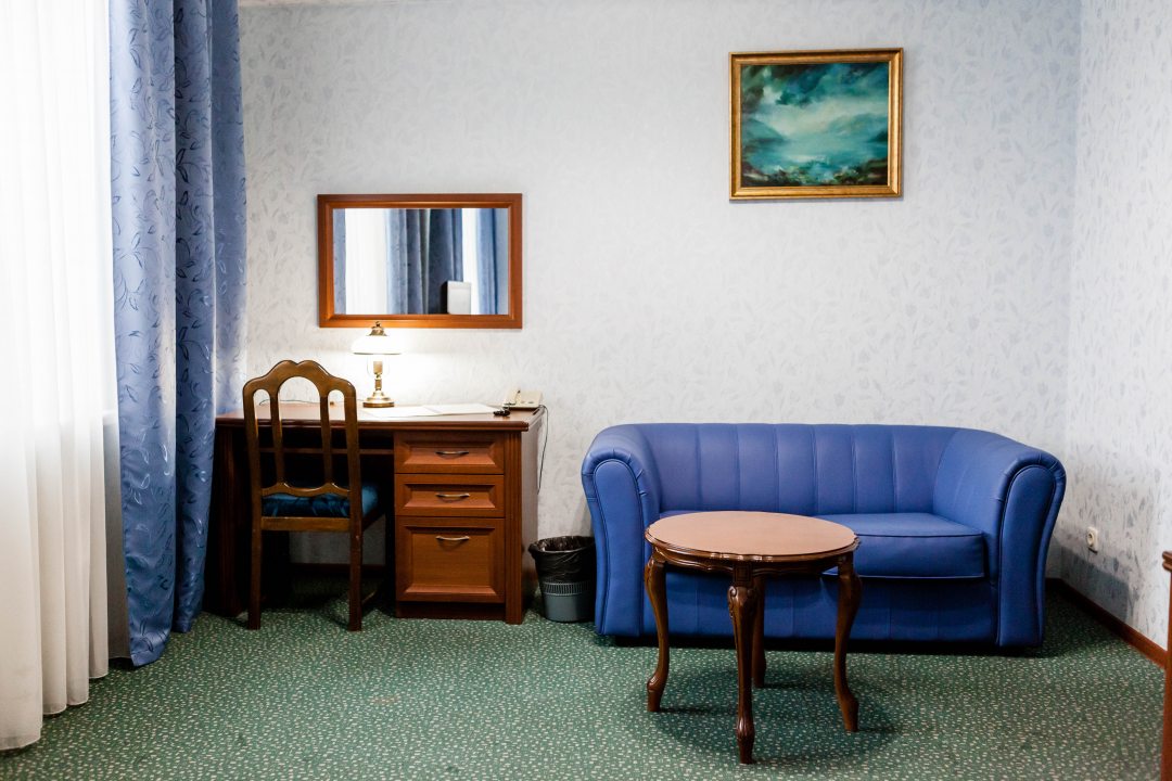 Студио (Джуниор Сюит (одна двухместная кровать/две раздельные кровати)) гостиницы Руссия, Воронеж
