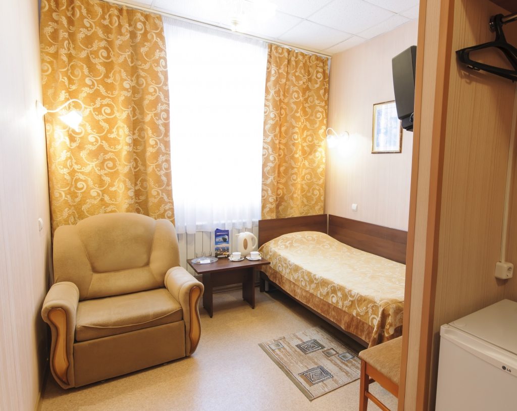 Двухместный (Односпальная кровать + кресло) гостиницы Ловеч-Спорт, Рязань