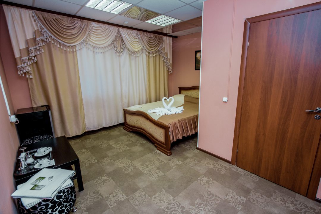 Двухместный (Двухместный номер эконом-класса с 1 кроватью и общей ванной комнатой #11), Мини-отель Фаб