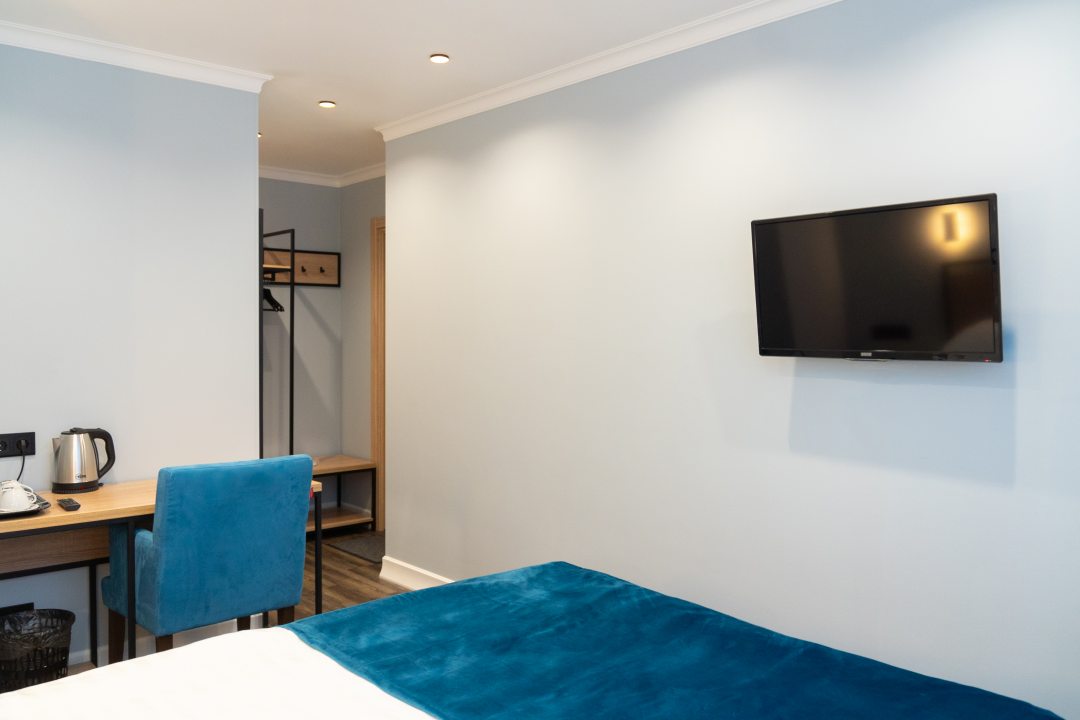 Двухместный (Улучшенный номер с кроватью размера «king-size»), Мини-отель Фаб