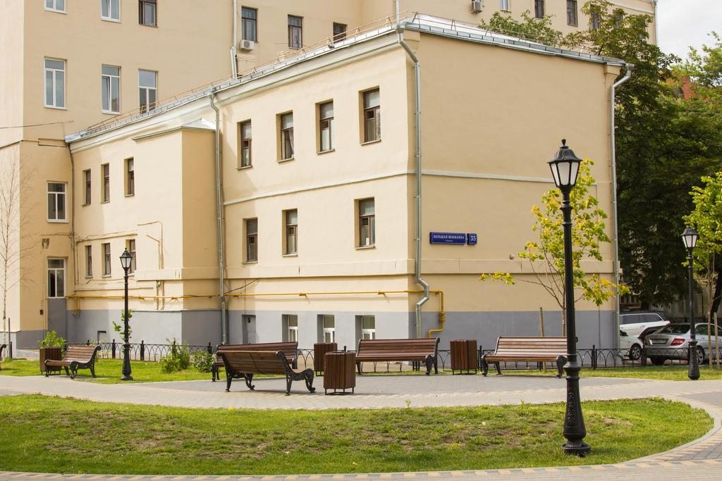 Двухместный (Двухместный номер «Комфорт» с 1 кроватью и видом на сад) отеля Delight Inn Полянка, Москва