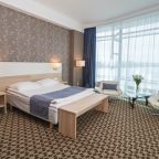 Площадь номера 40-45 кв.м. Двухспальная кровать (160*200)