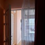 Трехместный (№5_Эконом _1 эт), Гостевой дом Тихая гавань