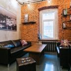 Двухместный (ALPHA, С кроватью кинг сайз и общей ванной комнатой), Loft Hostel 77