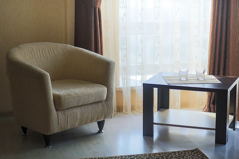 Двухместный (Первая категория, Улучшенный, С 1 кроватью) отеля Степная Пальмира, Оренбург