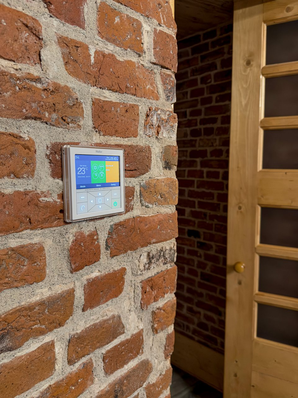 Люкс (Наполеон), Отель Маросейка 2/15