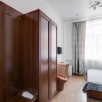 Двухместный номер с одной двуспальной кроватью