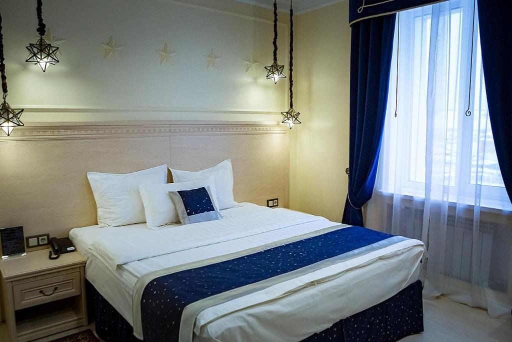 Двухместный (Улучшенный двухместный номер с 1 кроватью) отеля Созвездие, Якутск