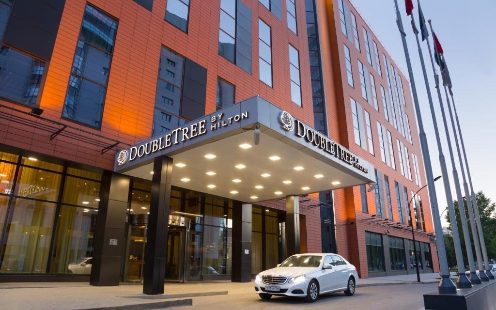 DoubleTree by Hilton Hotel Novosibirsk 4* в центре Новосибирска, цены от  7900 руб. — забронировать на 101Hotels.com