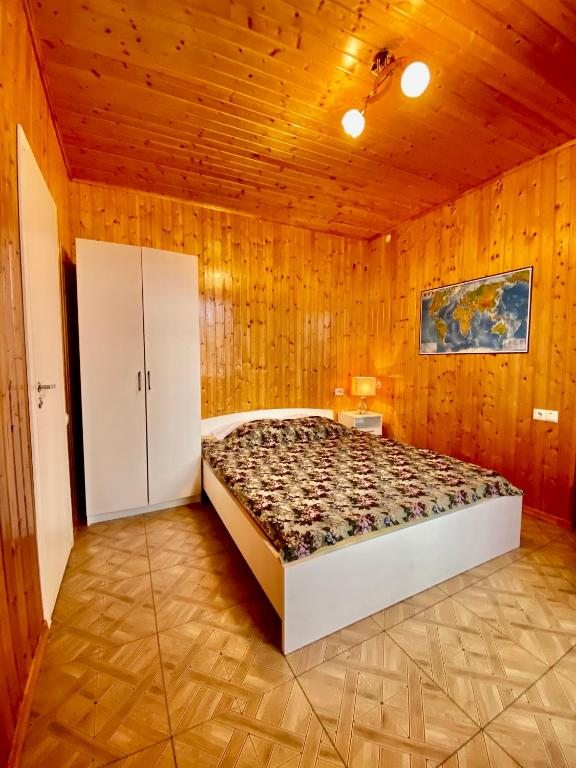 Двухместный (Двухместный номер с 1 кроватью и собственной ванной комнатой) гостевого дома на Сухумском шоссе 1, Гагра