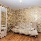 В номере имеется двуспальный диван. Второе спальное место.