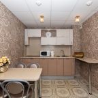 Холодильник, варочная поверхность, стиральная машина, СВЧ.