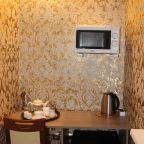 Кухонный уголок в номере.