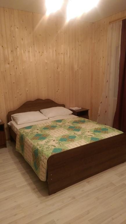 Двухместный (Двухместный номер с 1 кроватью и собственной ванной комнатой) мини-гостиницы София, Цандрипш