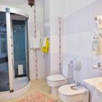 Ванная комната в парк-отеле Нежинка, Оренбург
