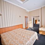 Люкс (Семейный), Загородный отель Нежинка