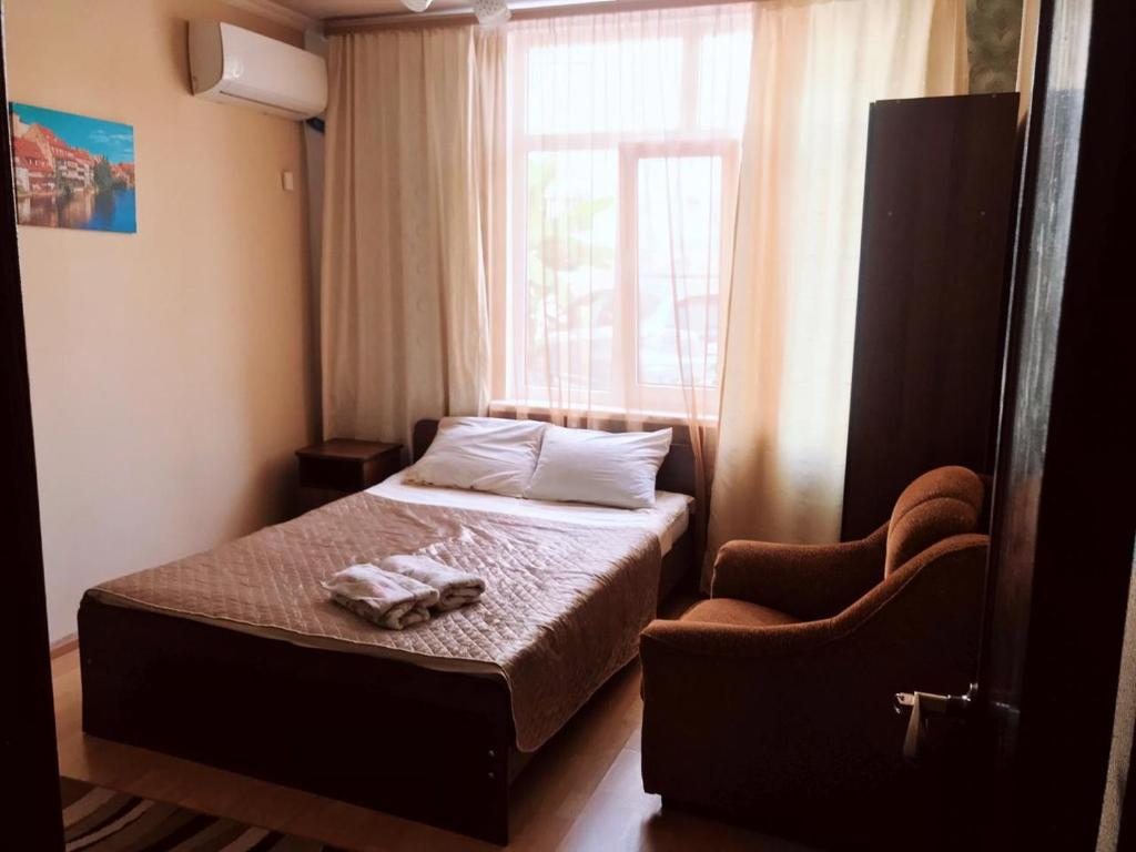 Двухместный (Стандартный двухместный номер с 1 кроватью) гостевого дома Сандро, Сухум