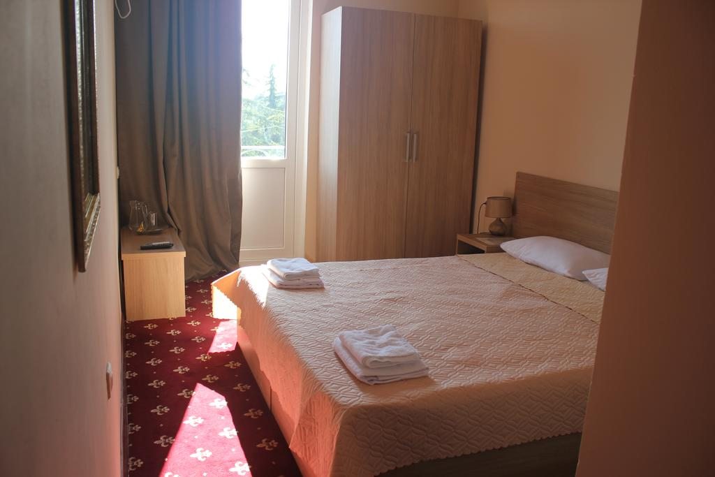 Двухместный (Бюджетный двухместный номер с 1 кроватью или 2 отдельными кроватями) отеля Акуа, Сухум