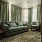 Семейный (Джуниор сюит в 3 корпусе 4*), Отель Маякоvsкий