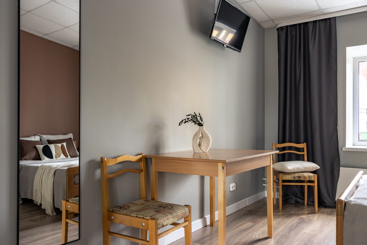 Двухместный (Номер с одной 2-х сп. кроватью и с удобствами в номере), Отель Номера в Гатчине