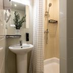 Двухместный (Номер с одной 2-х сп. кроватью и с удобствами в номере), Отель Номера в Гатчине