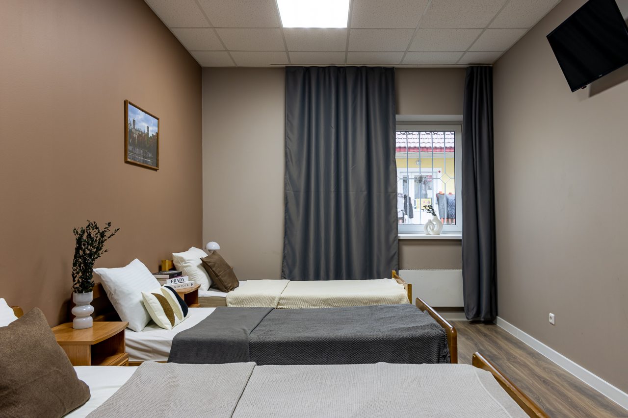 Трехместный (Трехместный номер с общей ванной комнатой), Отель Номера в Гатчине