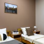 Трехместный (Трехместный номер с общей ванной комнатой), Отель Номера в Гатчине