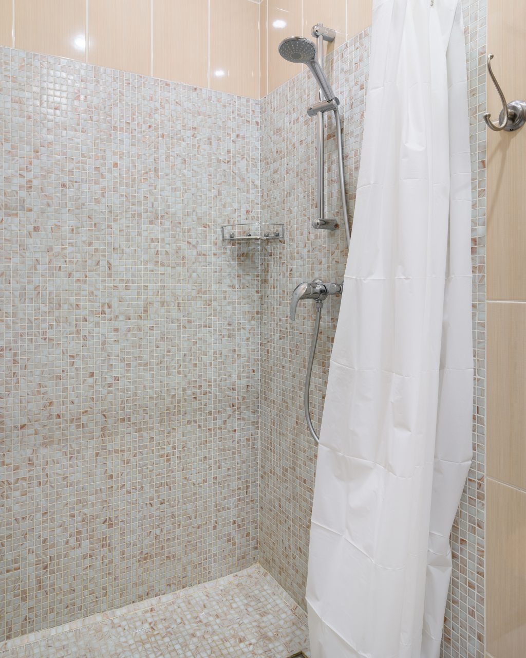 Одноместный, Гостиница Атом