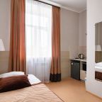 Одноместный, Гостиница Атом