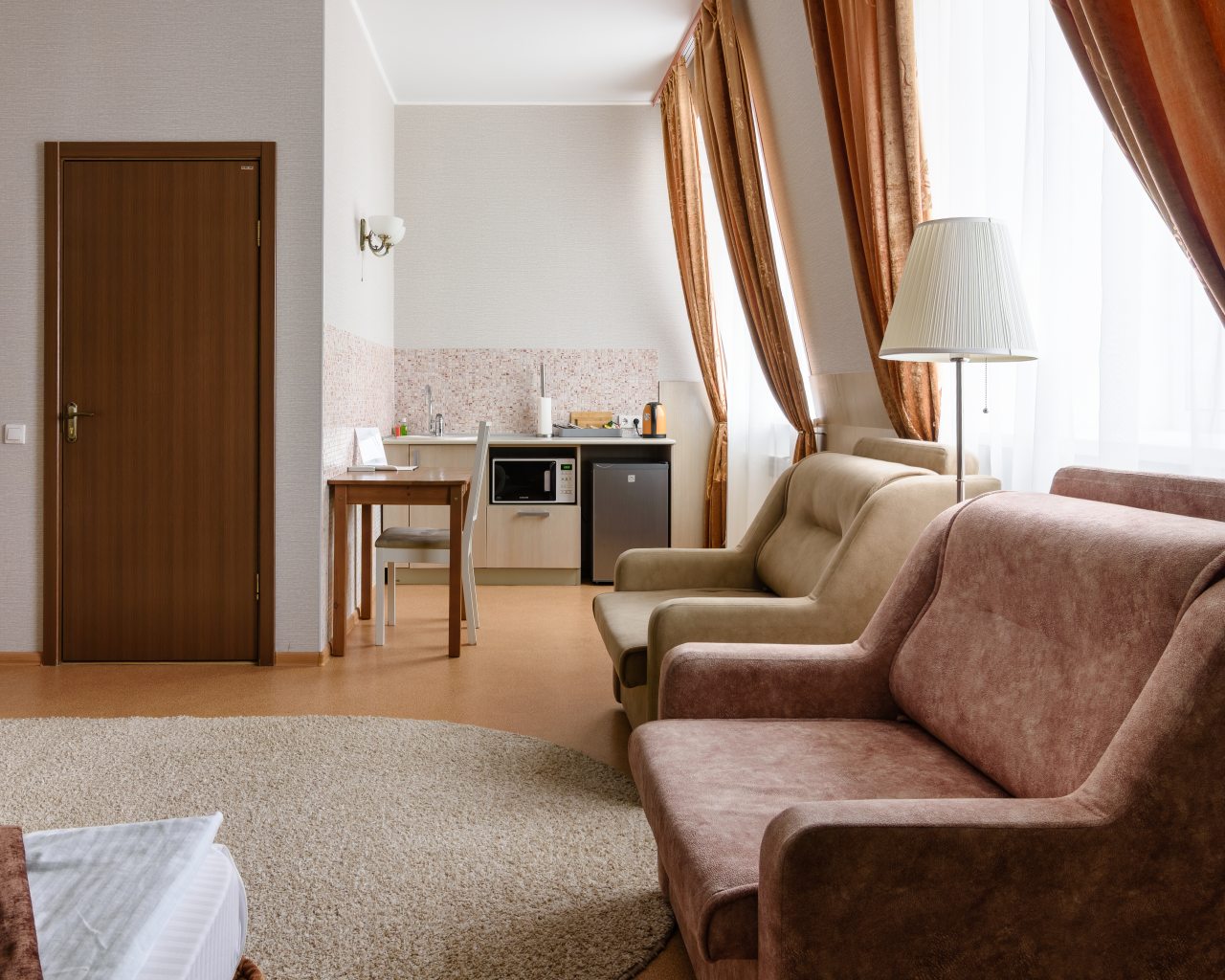 Двухместный (Плюс), Гостиница Атом