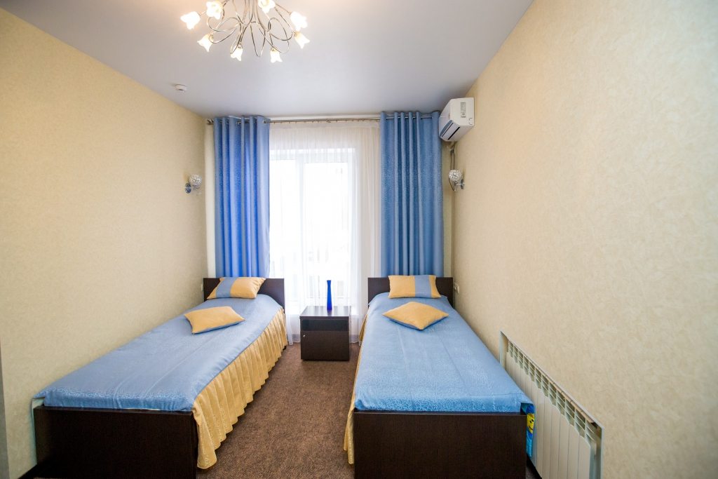 Полулюкс (П/ЛЮКС 2-хместный  Twin с двумя раздельными односпальными кроватями) гостиницы Элион, Балаково