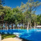 Всесезонный подогреваемый бассейн с морской водой, Приморье Grand Resort Hotel