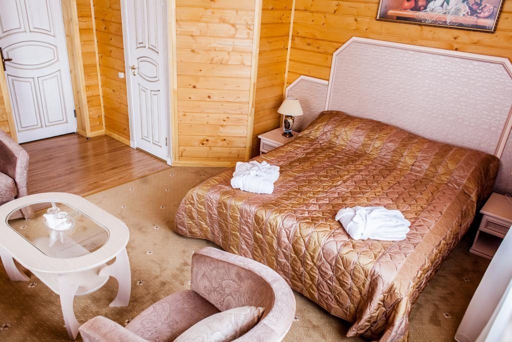 Двухместный (В домике с 1 двуспальной кроватью) отеля Бережки-Холл, Егорьевск