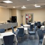 Континентальный завтрак, Гостиница Парус