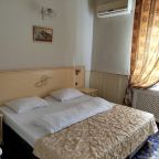 De Luxe, Гостиница Престиж