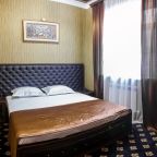 Полулюкс, Гостиница Гранд Отель