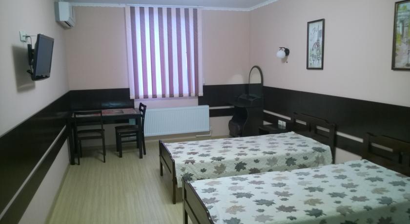 Двухместный (Эконом, С раздельными кроватями) гостиницы Мишель, Буденновск