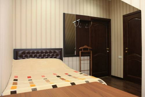 Одноместный (Стандарт с полутороспальной кроватью) отеля Айсберг, Буденновск